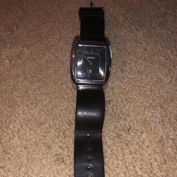 Black Fossil Watch - Picture 1 of 4